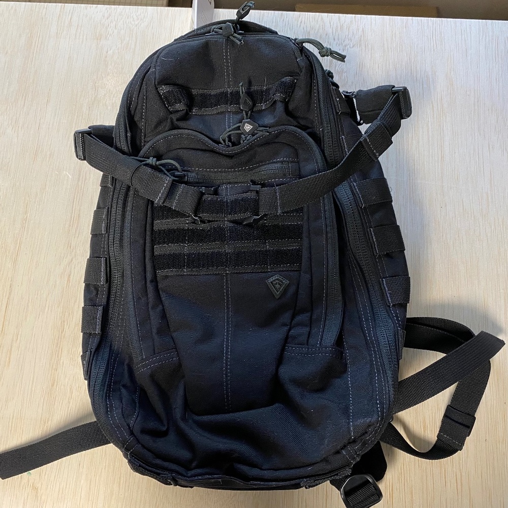 NEW! First Tactical Crosshatch Sling Pack Backpack Black Many Pockets One Strap